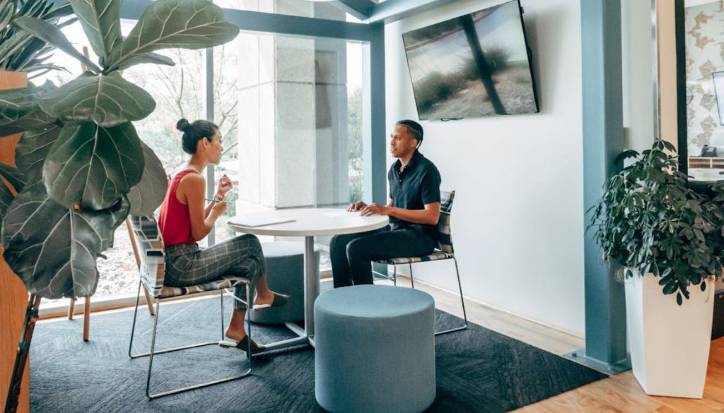 entretien homme et femme entreprise
